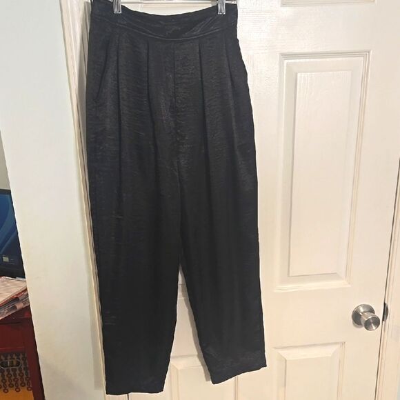 Urban Outfitters Black Dress Pants with High Waist and Pleats - Picture 1 of 8